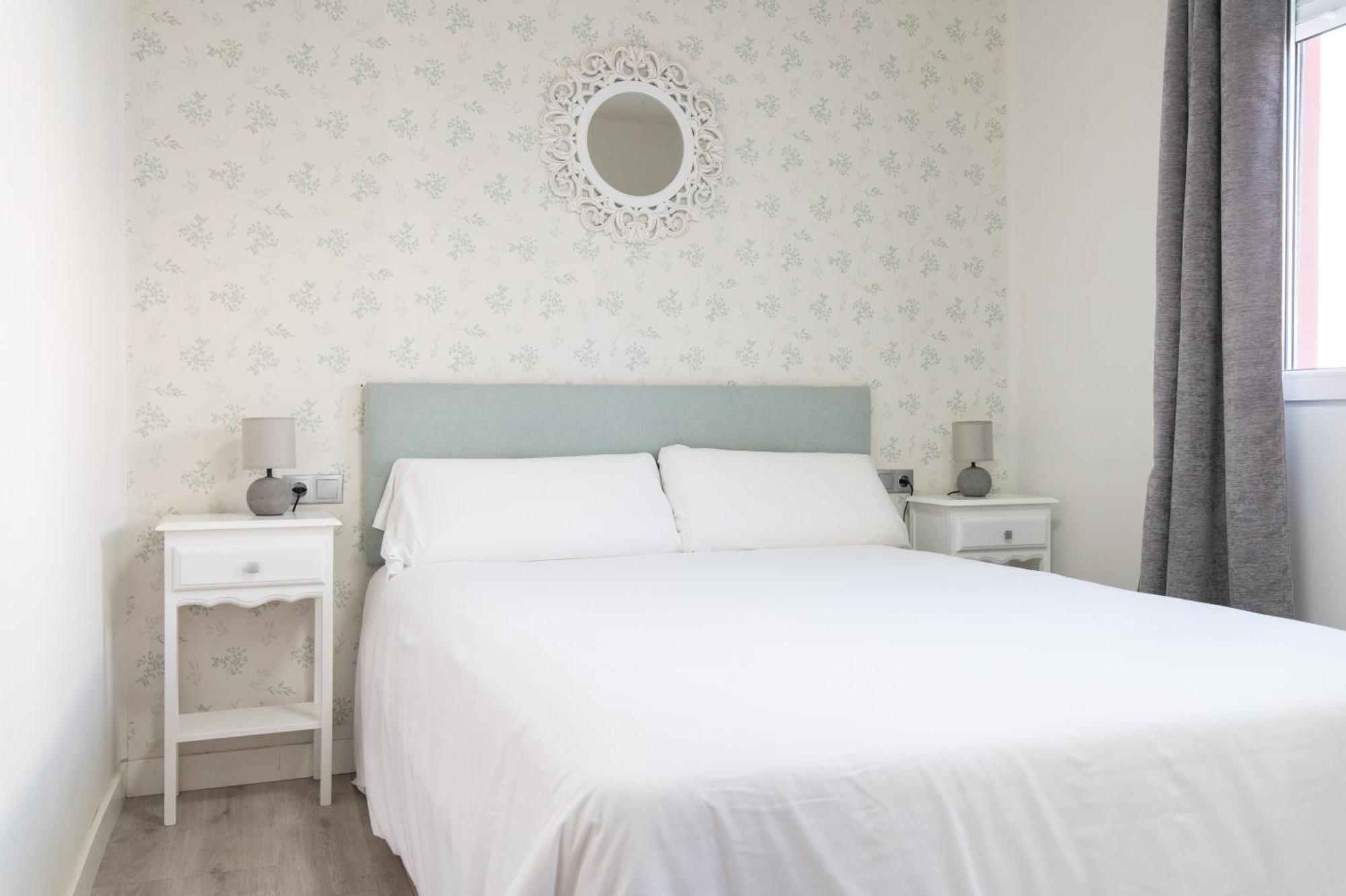 Apartamento Triana Habitame Inmobiliaria セビリア エクステリア 写真