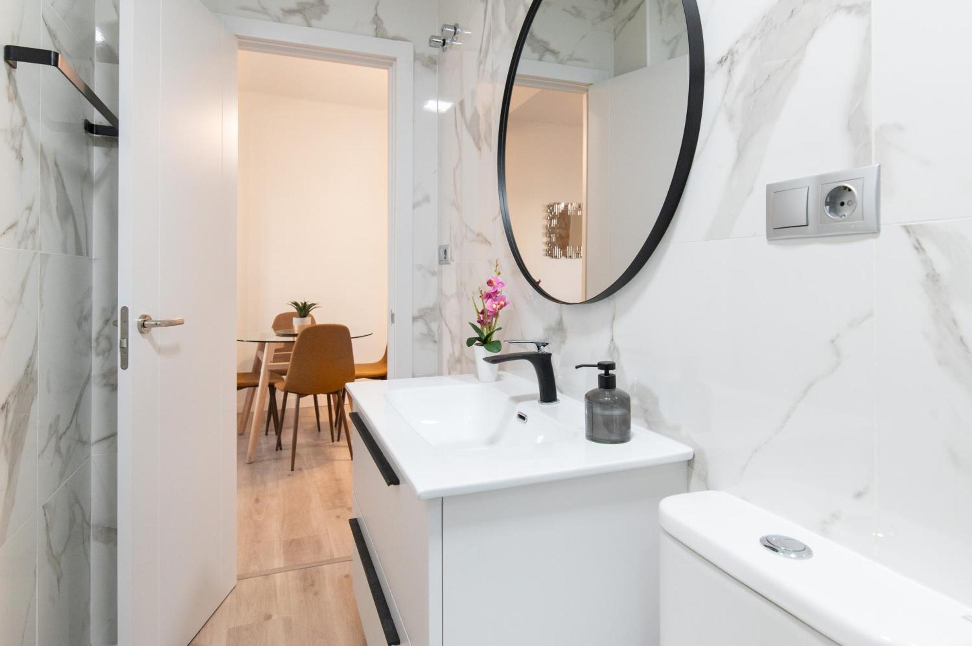 Apartamento Triana Habitame Inmobiliaria セビリア エクステリア 写真