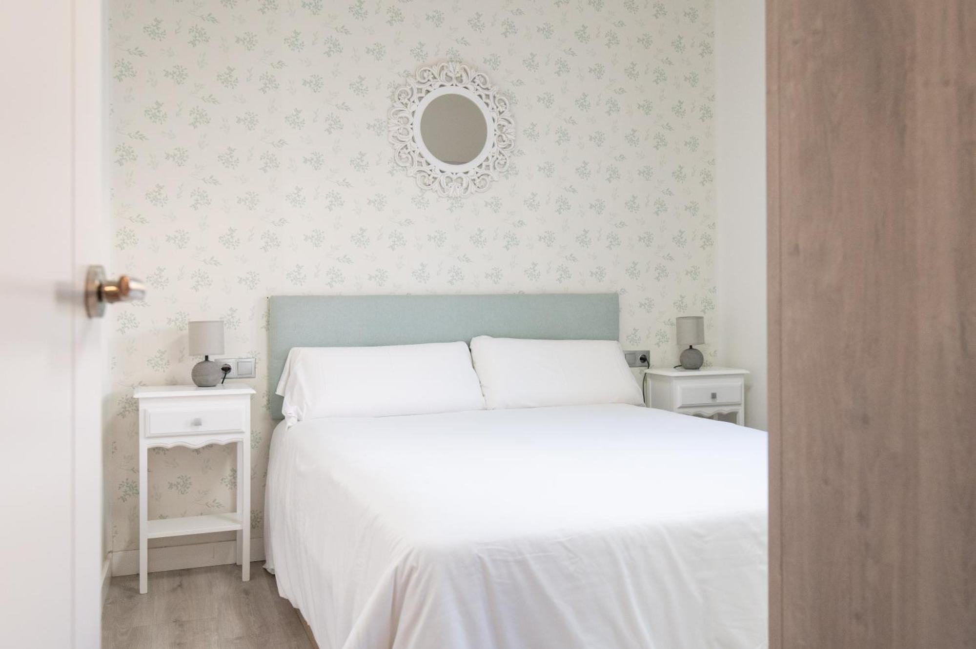Apartamento Triana Habitame Inmobiliaria セビリア エクステリア 写真